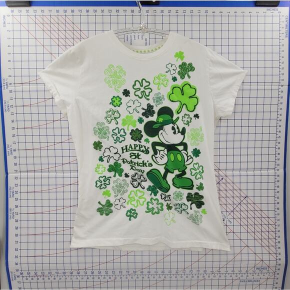 Vintage Disney St Patrick’s Day Tee Single Stitch 90s USA Shamrock Graphic - Picture 5 of 16